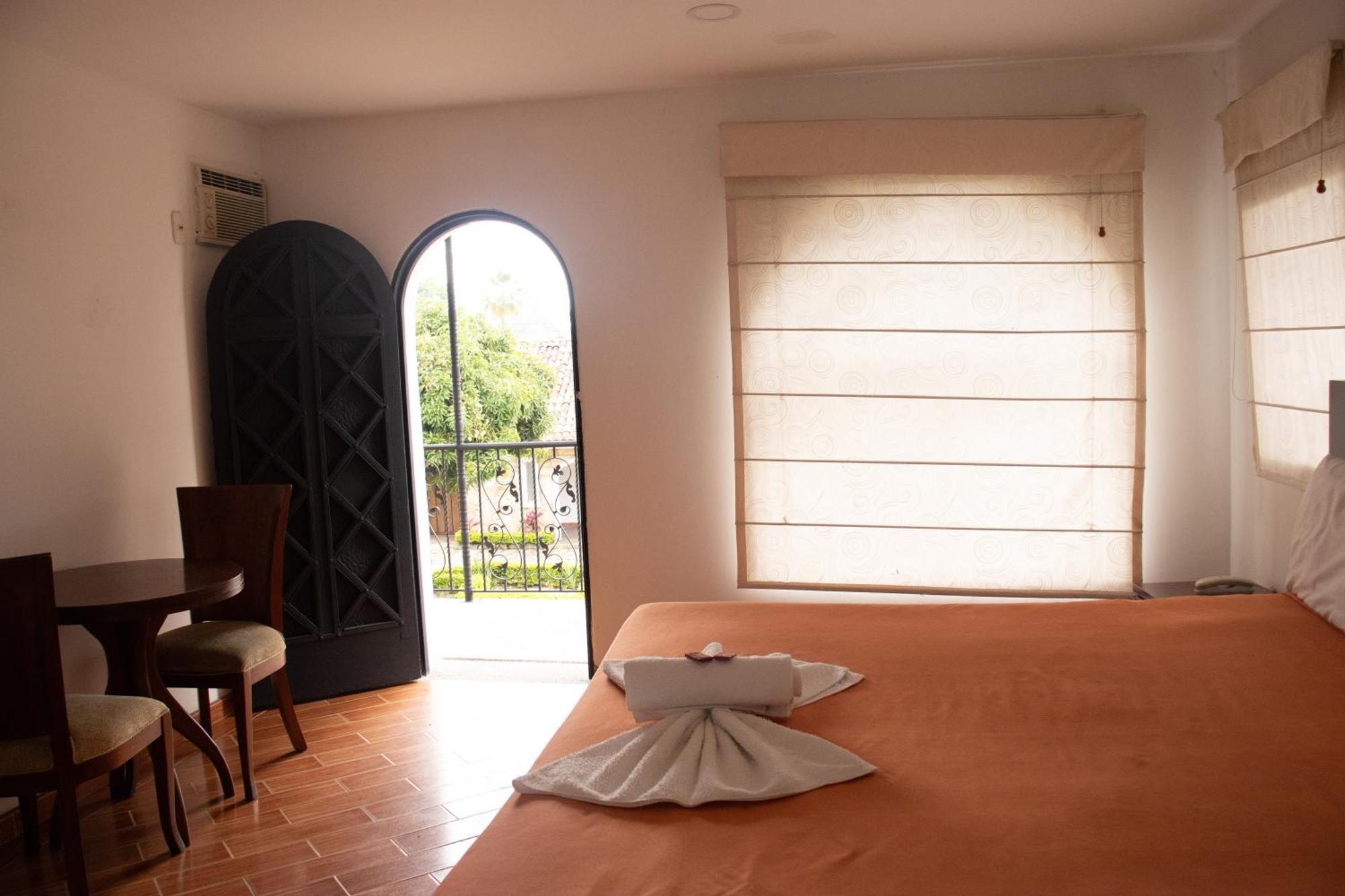 Hotel El Castillo צ'ינאוטה מראה חיצוני תמונה